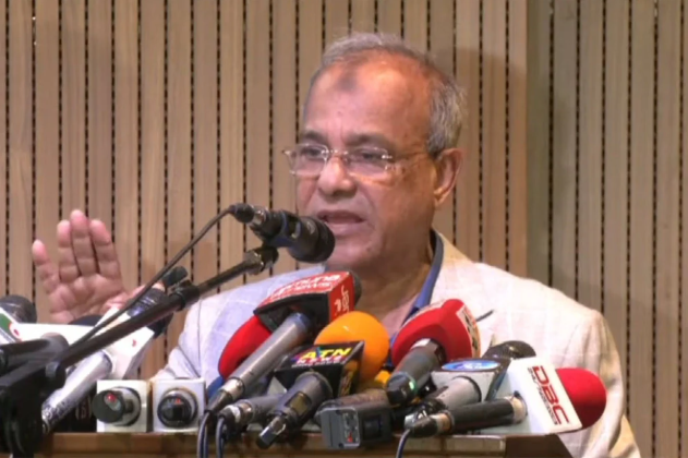 জীবন বাজি রেখে মাদক নির্মূলে কাজ করছে পুলিশ : স্বরাষ্ট্র উপদেষ্টা জীবন বাজি রেখে মাদক নির্মূলে কাজ করছে পুলিশ : স্বরাষ্ট্র উপদেষ্টা